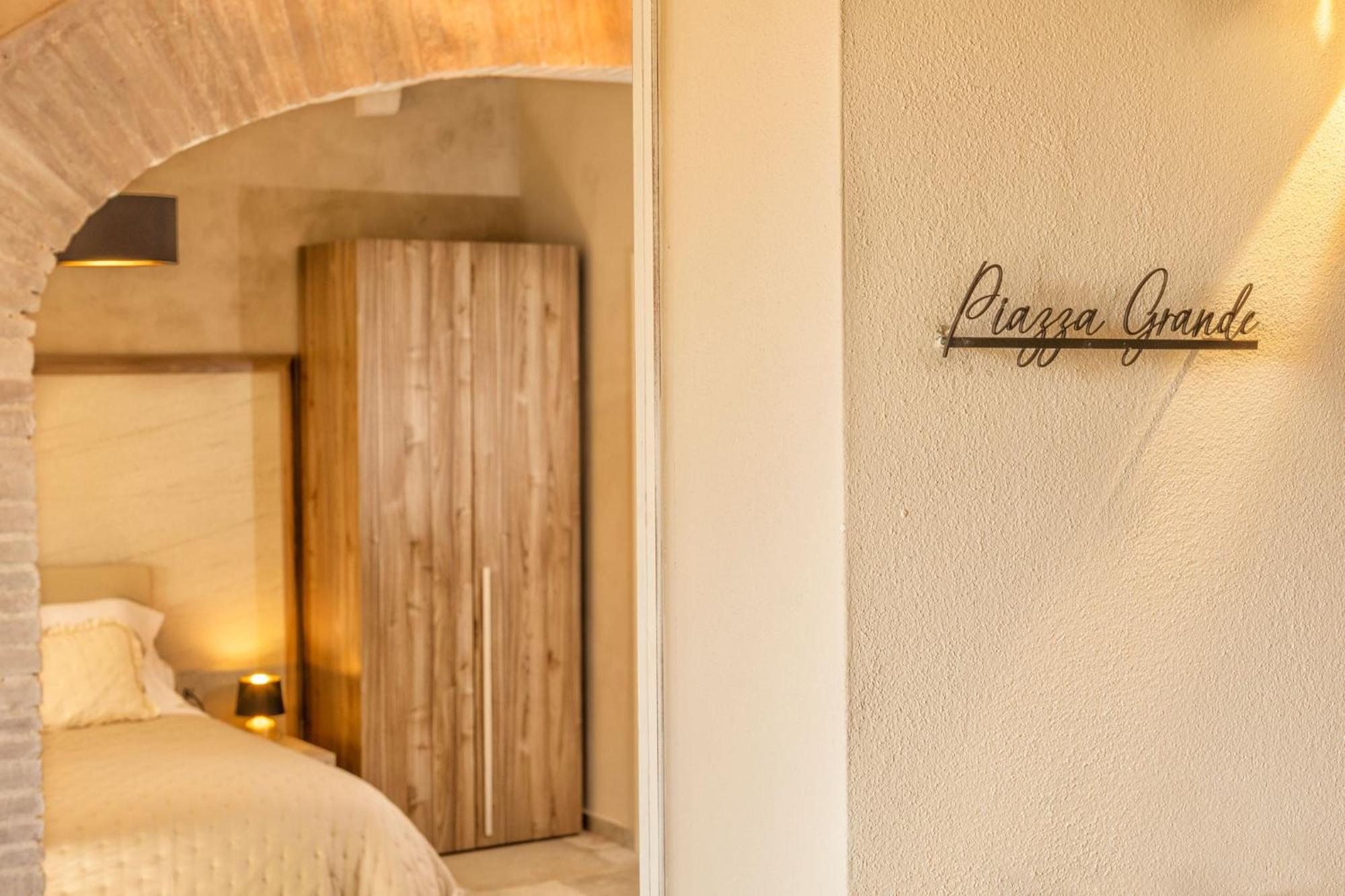 Palazzo Falcinelli Luxury Room In Montepulciano Center With Air Conditioning And Elevator المظهر الخارجي الصورة