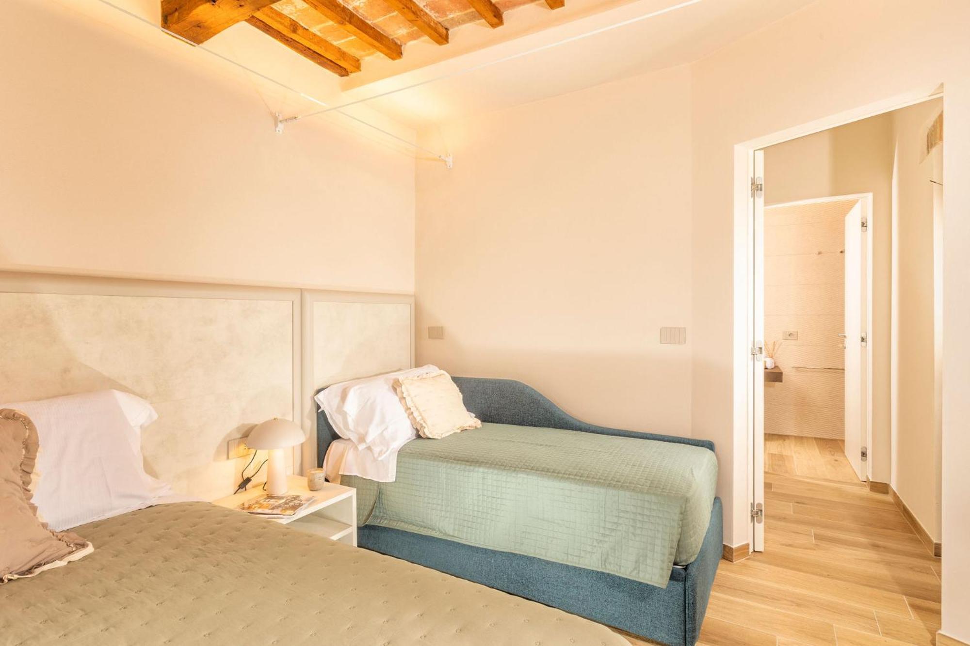 Palazzo Falcinelli Luxury Room In Montepulciano Center With Air Conditioning And Elevator المظهر الخارجي الصورة