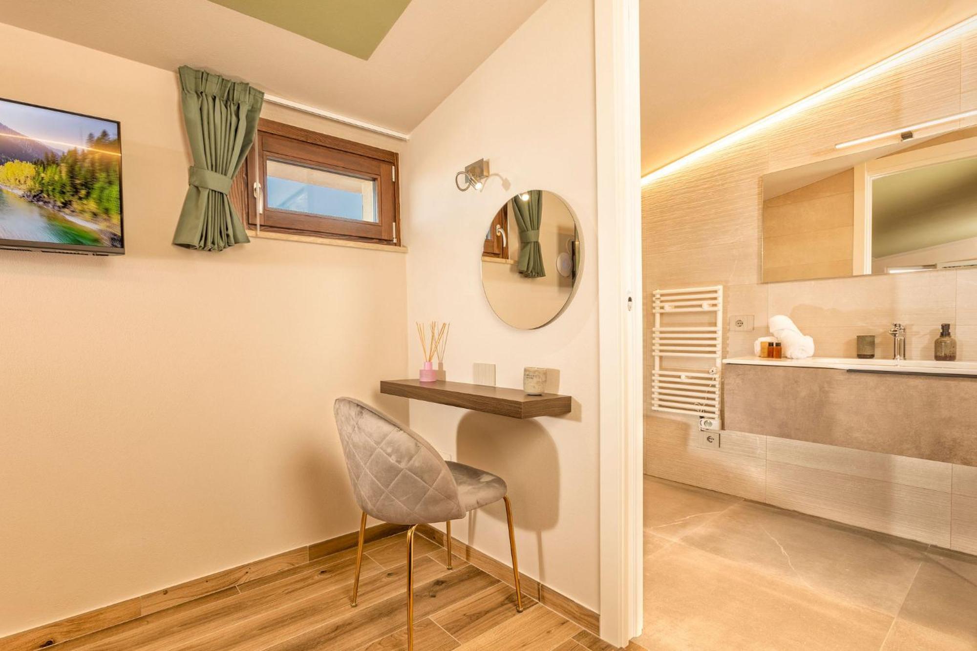 Palazzo Falcinelli Luxury Room In Montepulciano Center With Air Conditioning And Elevator المظهر الخارجي الصورة
