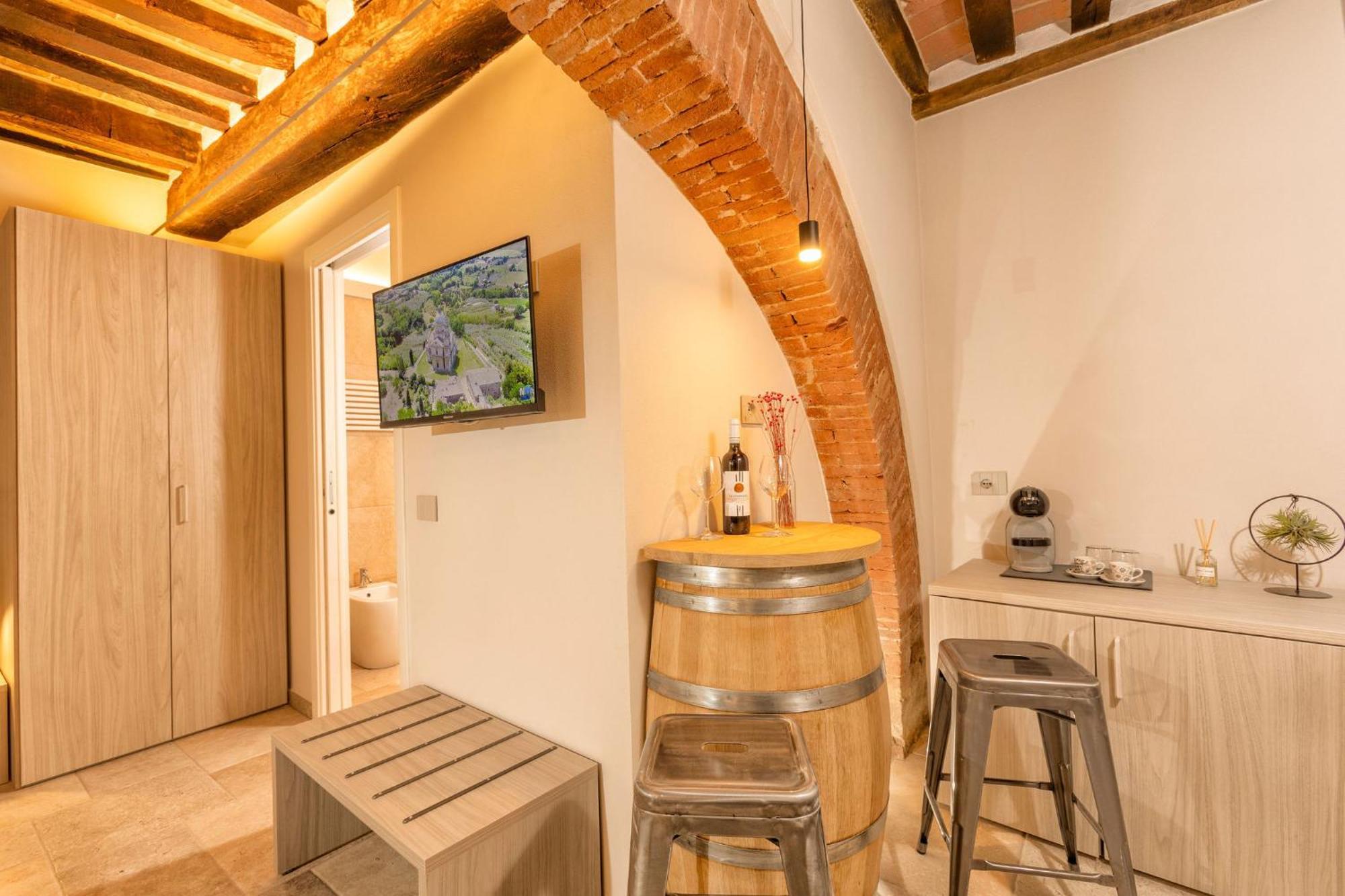 Palazzo Falcinelli Luxury Room In Montepulciano Center With Air Conditioning And Elevator المظهر الخارجي الصورة